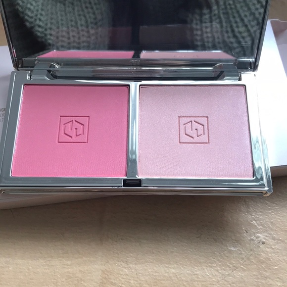 New Jouer Dual Blush Palette In Flirt - Picture 7 of 7